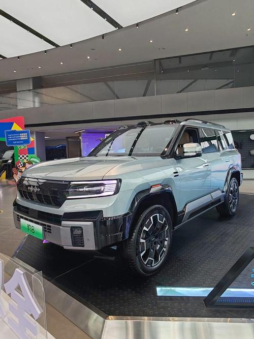 广州90比亚迪方程豹硬派越野的爆款，英菲尼迪35周年与你共成长